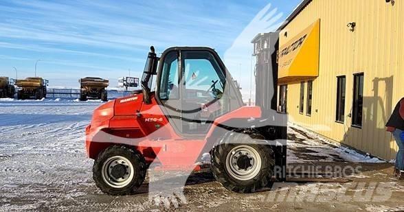 Manitou M30.4 Rough terrain truck