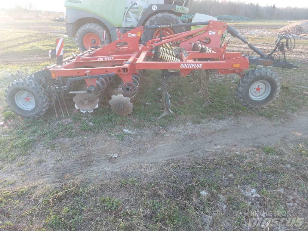Tume Cultipack 4001 Cultivators