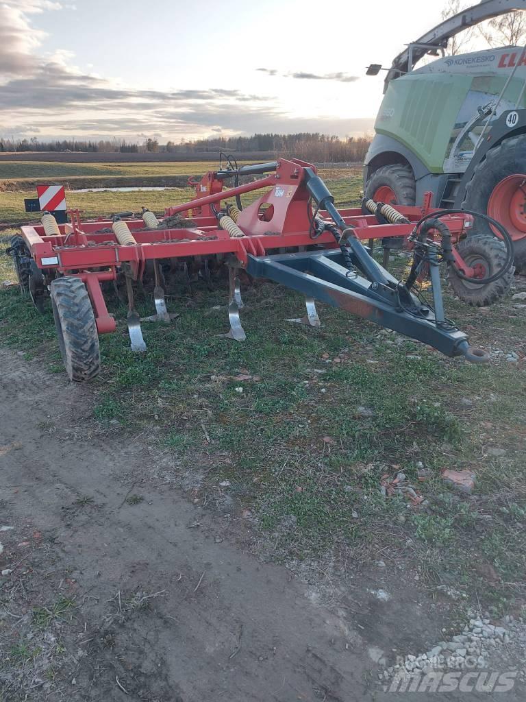 Tume Cultipack 4001 Cultivators