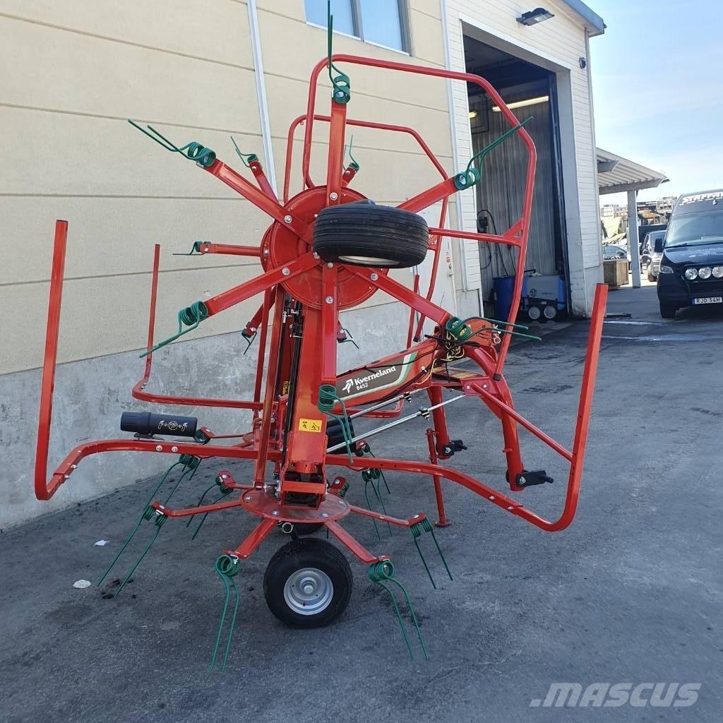 Kverneland 8452 Rakes and tedders