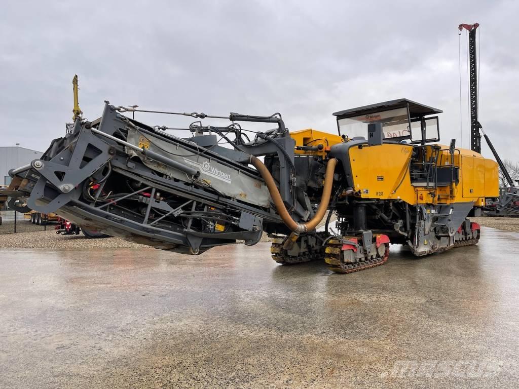 Wirtgen W250 Asphalt cold milling machines