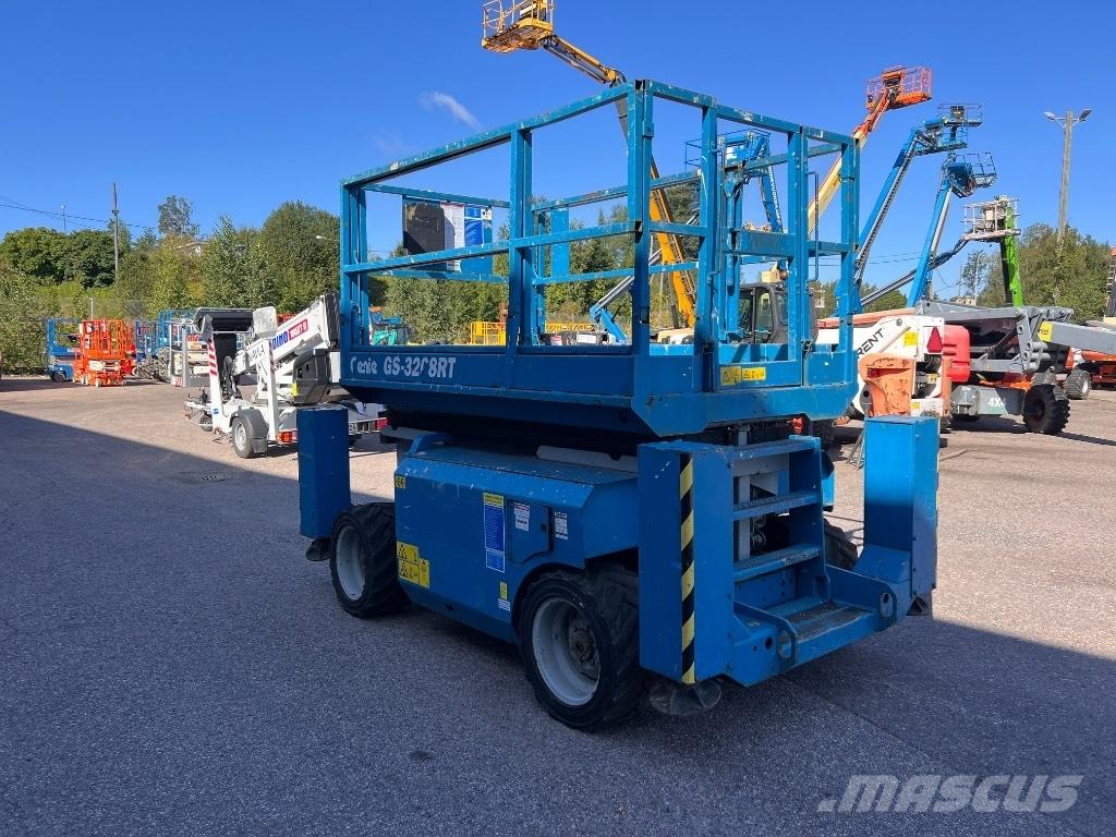 Genie GS 3268 RT Scissor lifts