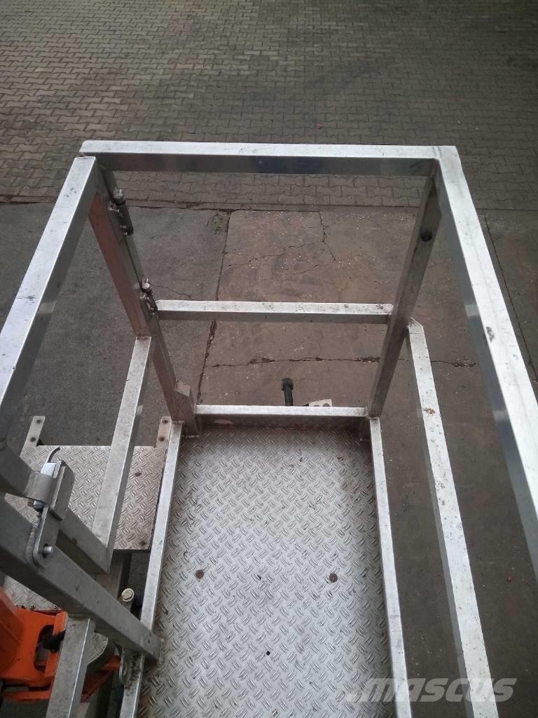 Palfinger P 250 BK Truck mounted platforms
