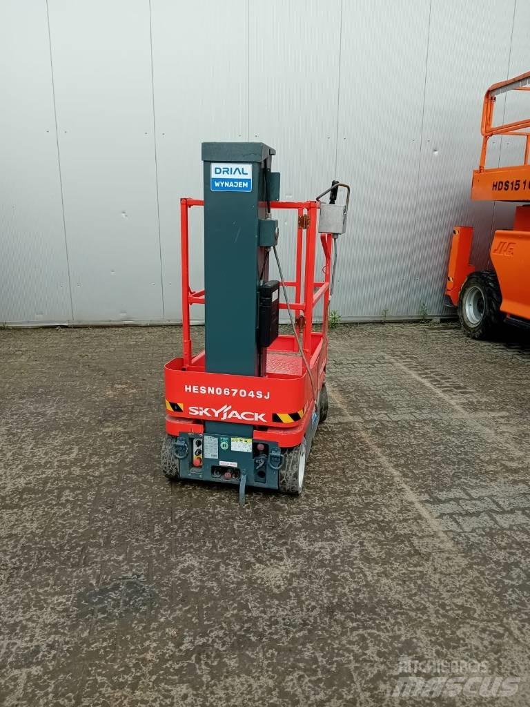 SkyJack SJ 16 Used Personnel lifts and access elevators