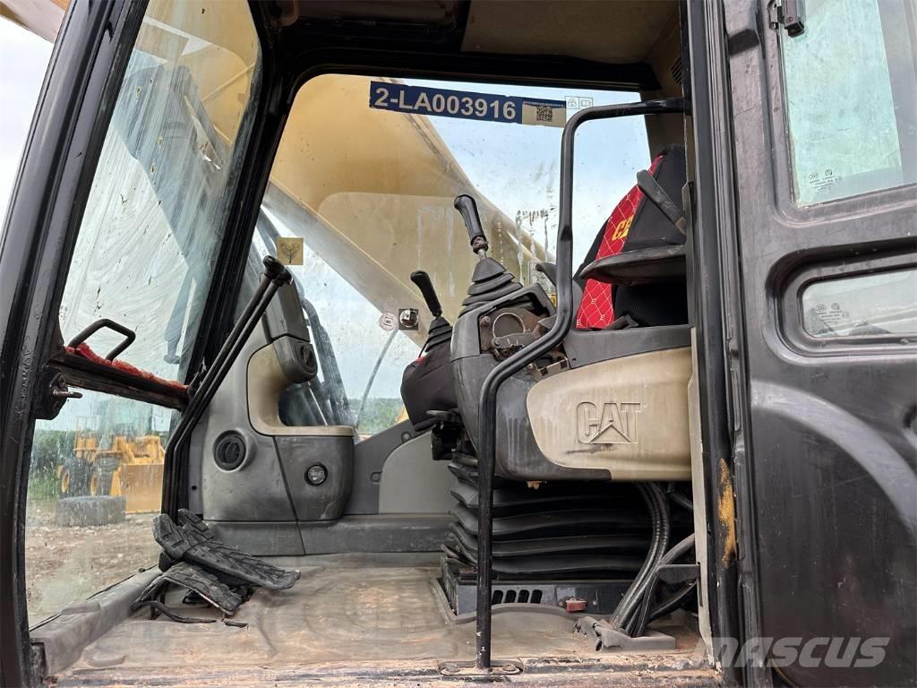 CAT 330 D Crawler excavators