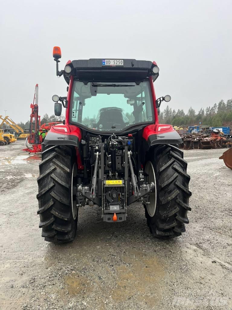 Valtra A 95 Tractors
