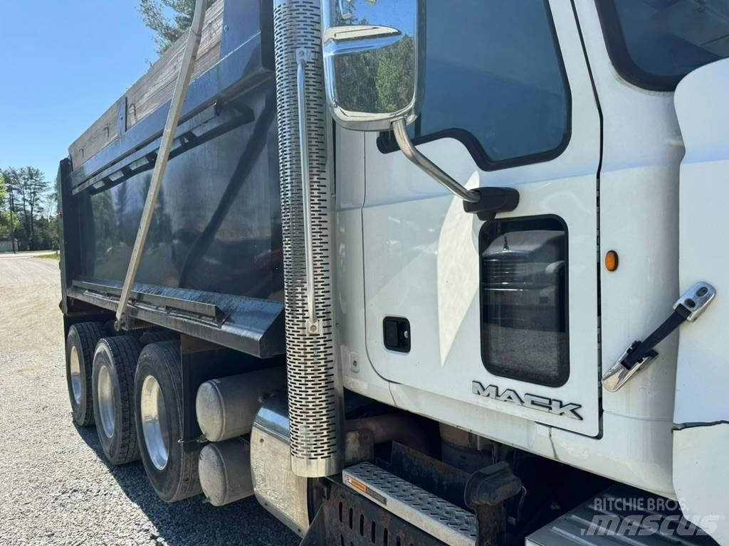 Mack GU713 Tipper trucks