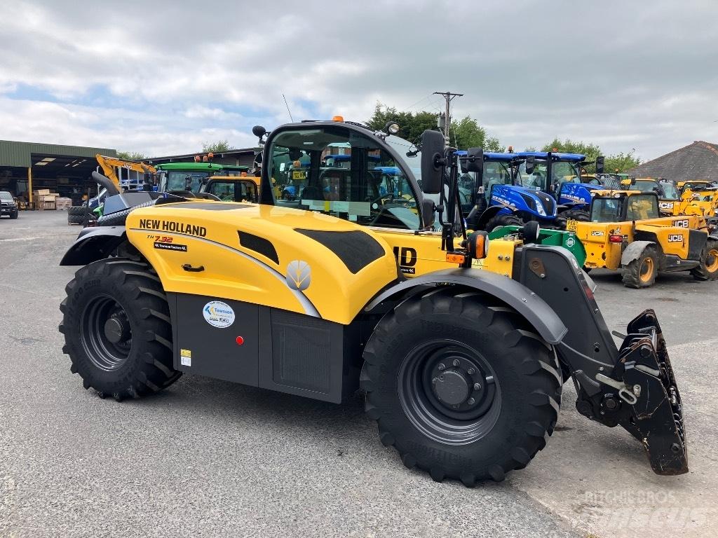 New Holland TH7.32 Telehandlers