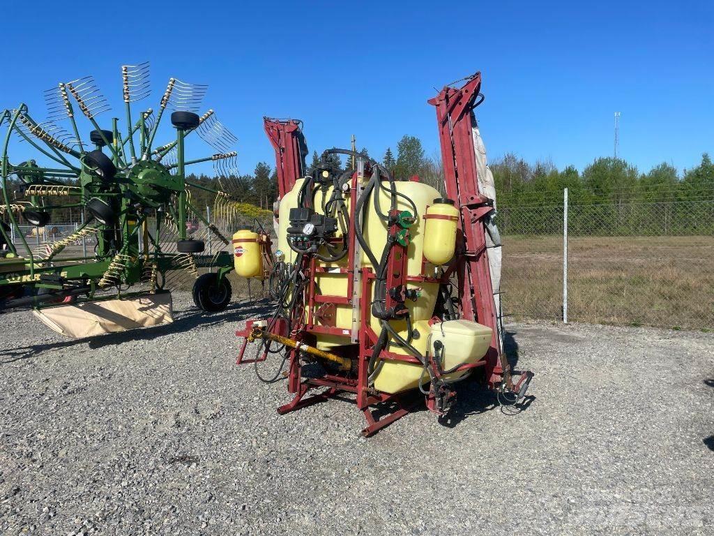 Hardi Master Twin Mounted sprayers