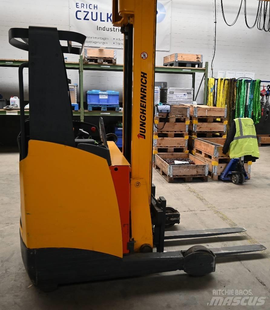 Jungheinrich ETV 214 Reach truck