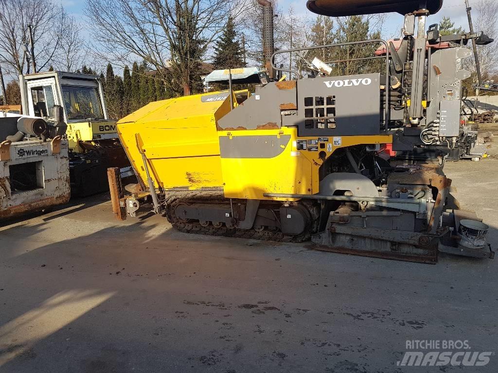 Volvo TITAN 2820 Asphalt pavers