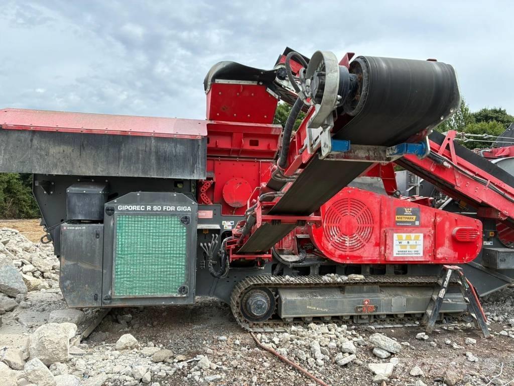 GIPO P90 GIGA Screeners