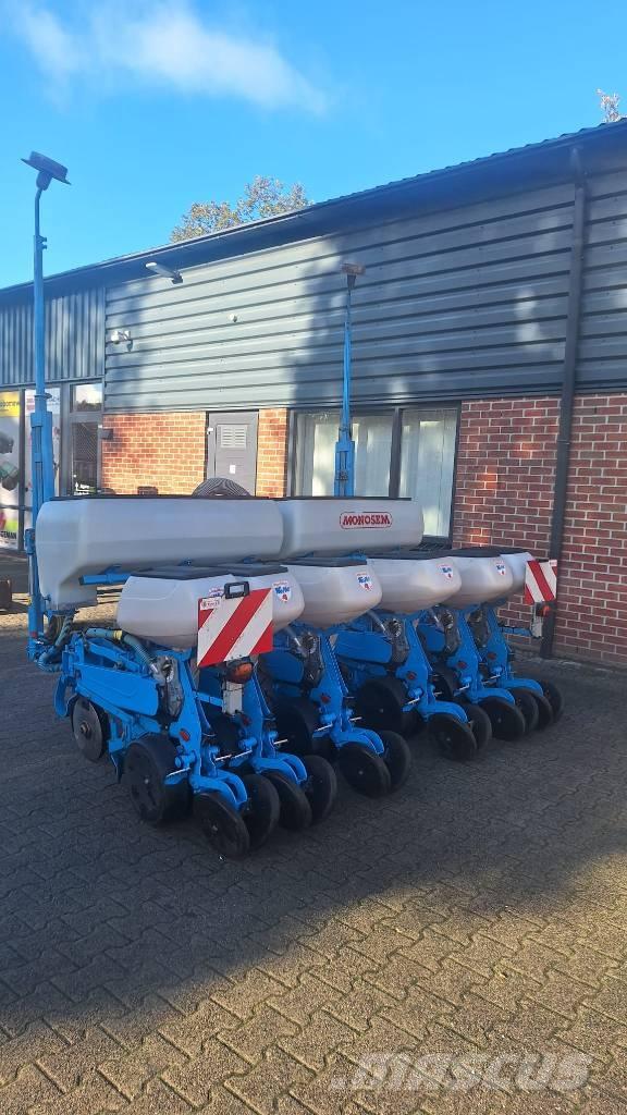 Monosem NG PLUS 6 Sowing machines