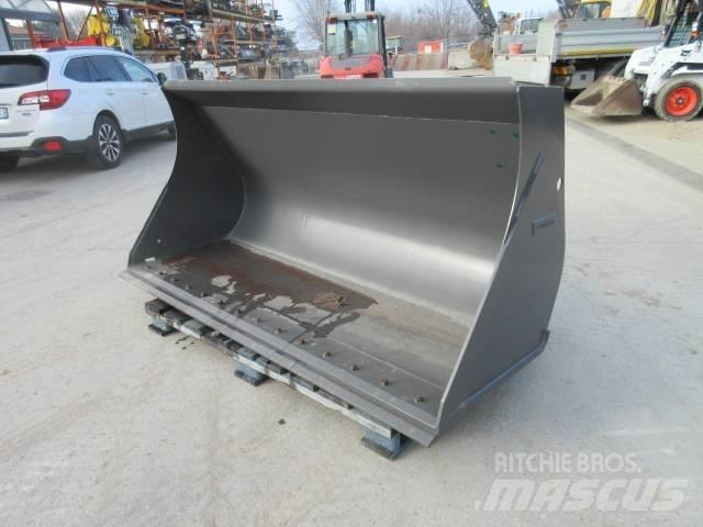 Volvo L 45 Buckets