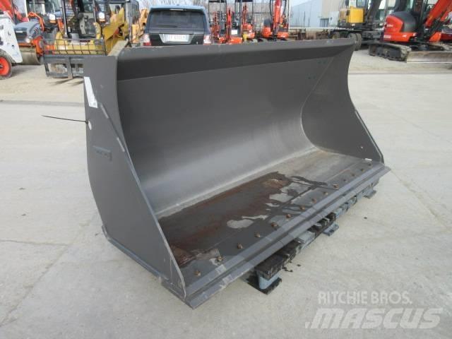 Volvo L 45 Buckets