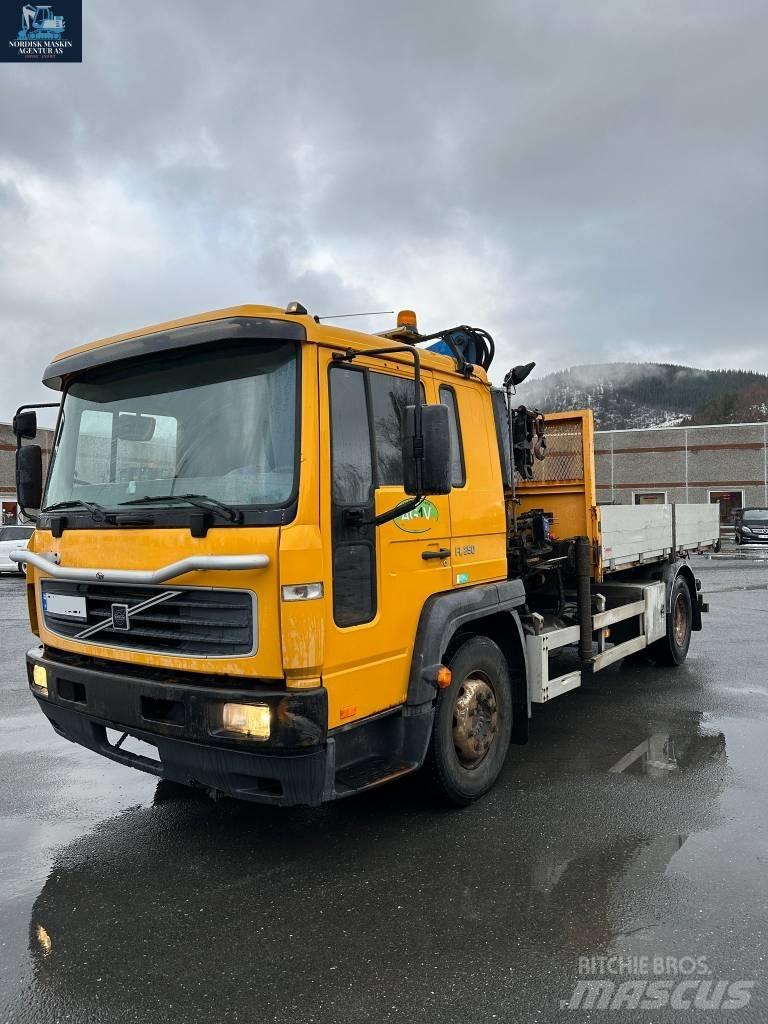 Volvo FL 250 Truck mounted cranes