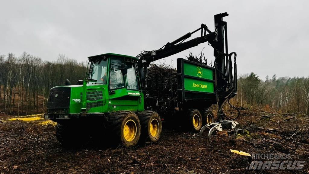 John Deere 1490D Forwarders