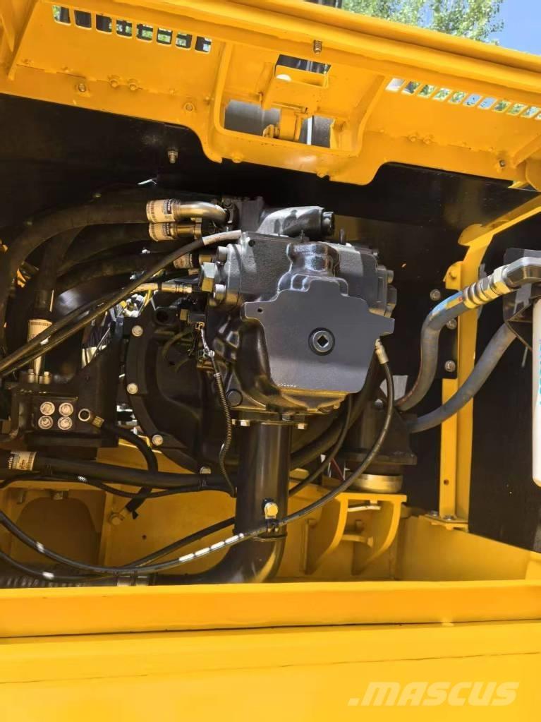 Komatsu PC 300 Crawler excavators