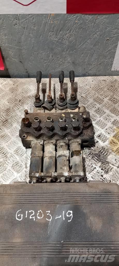 Scania 93 divider Hydraulics