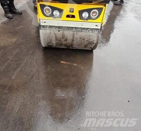 Bomag BW 80 AD-5 Twin drum rollers