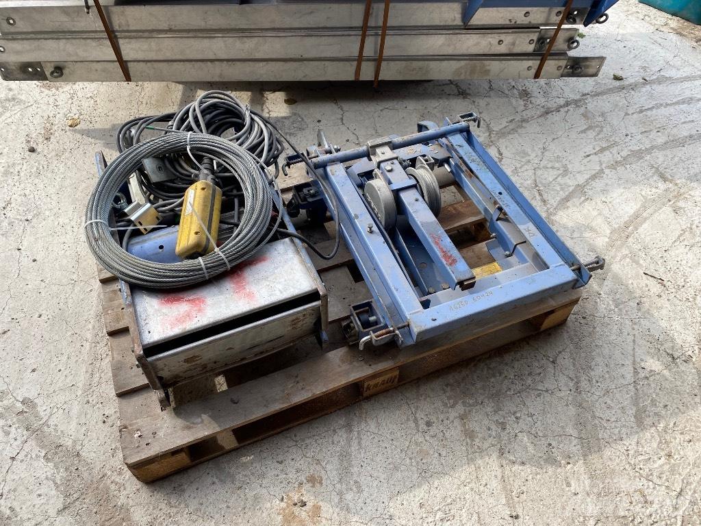 Geda Lift 250 Hoists and material elevators