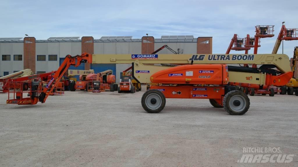 JLG 1250AJP Articulated boom lifts