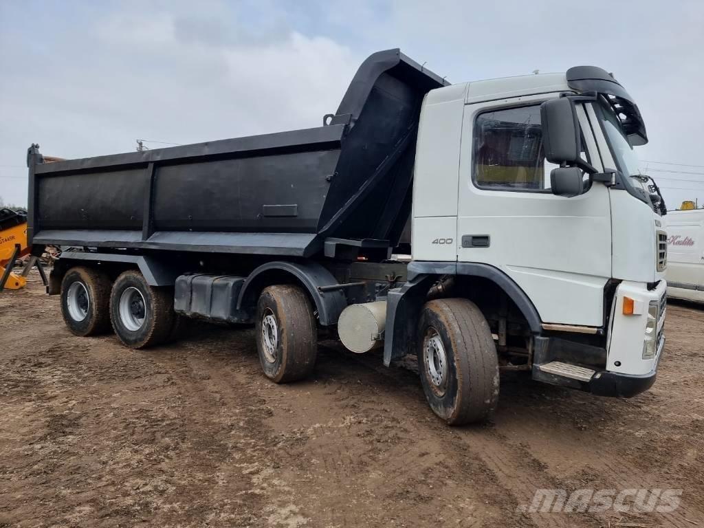 Volvo FM 400 8X4 Skip bin truck