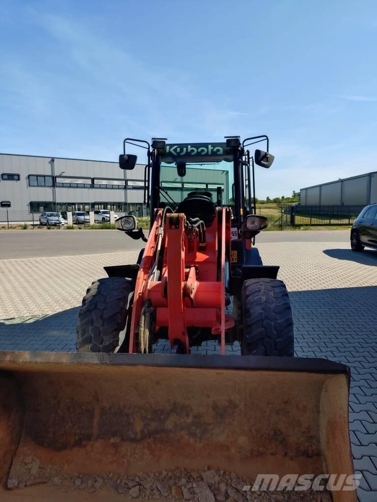 Kubota R 082 Wheel loaders