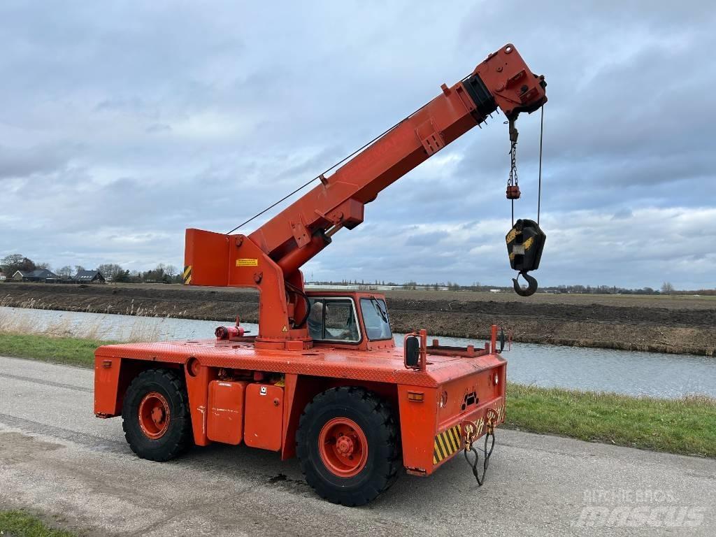 Grove AP 308 All terrain cranes