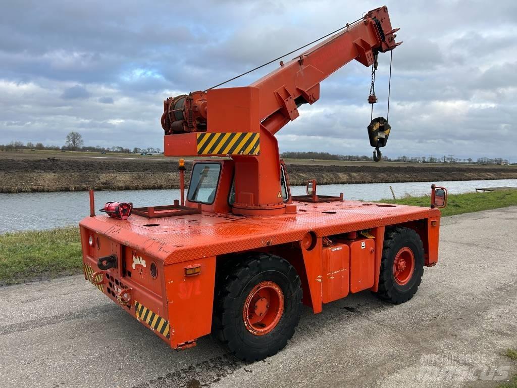 Grove AP 308 All terrain cranes