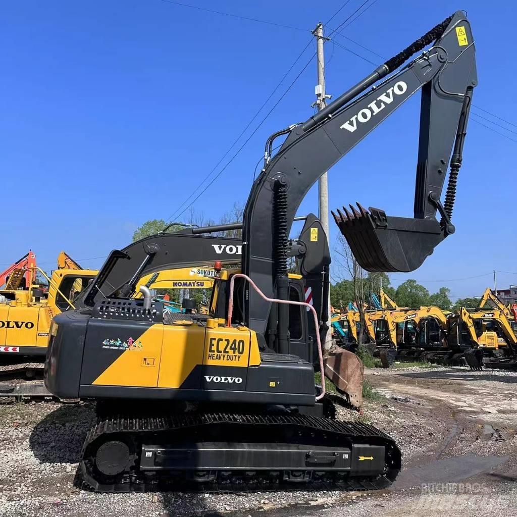 Volvo EC 240 Crawler excavators