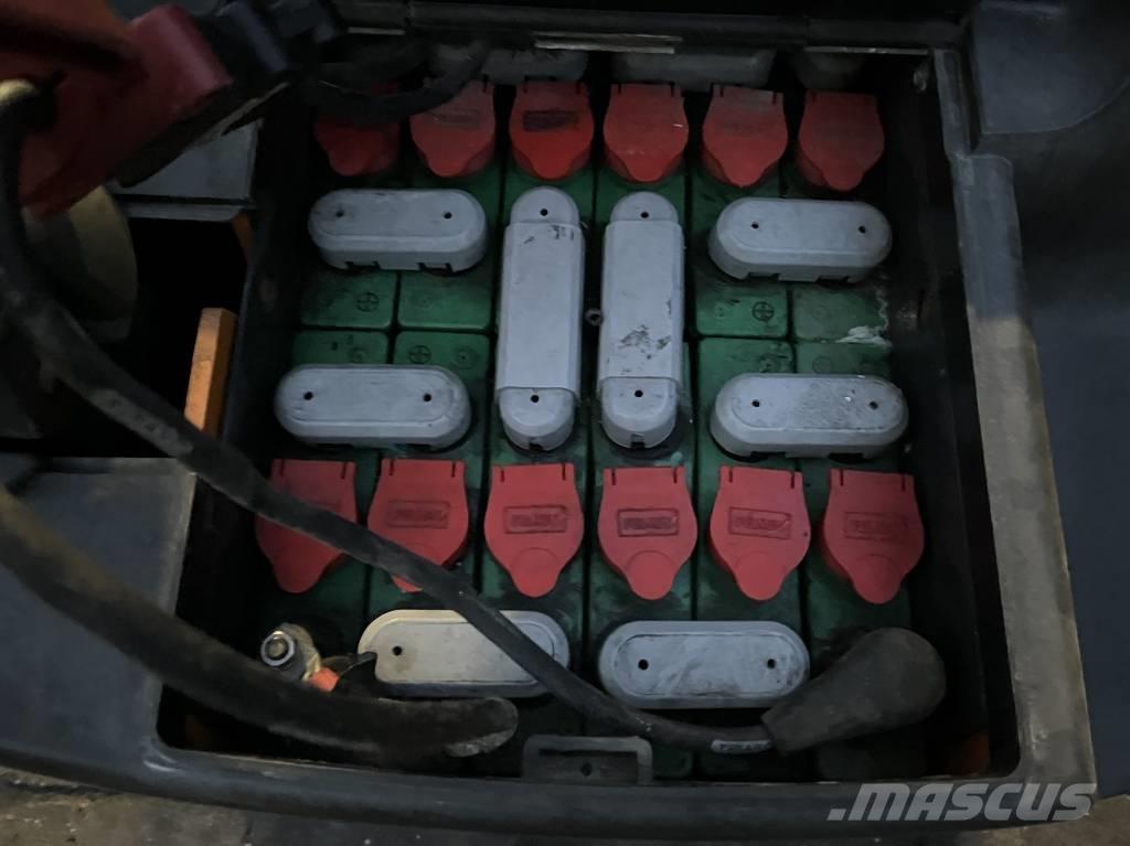 Still EGV12   V-4250 Self propelled stackers