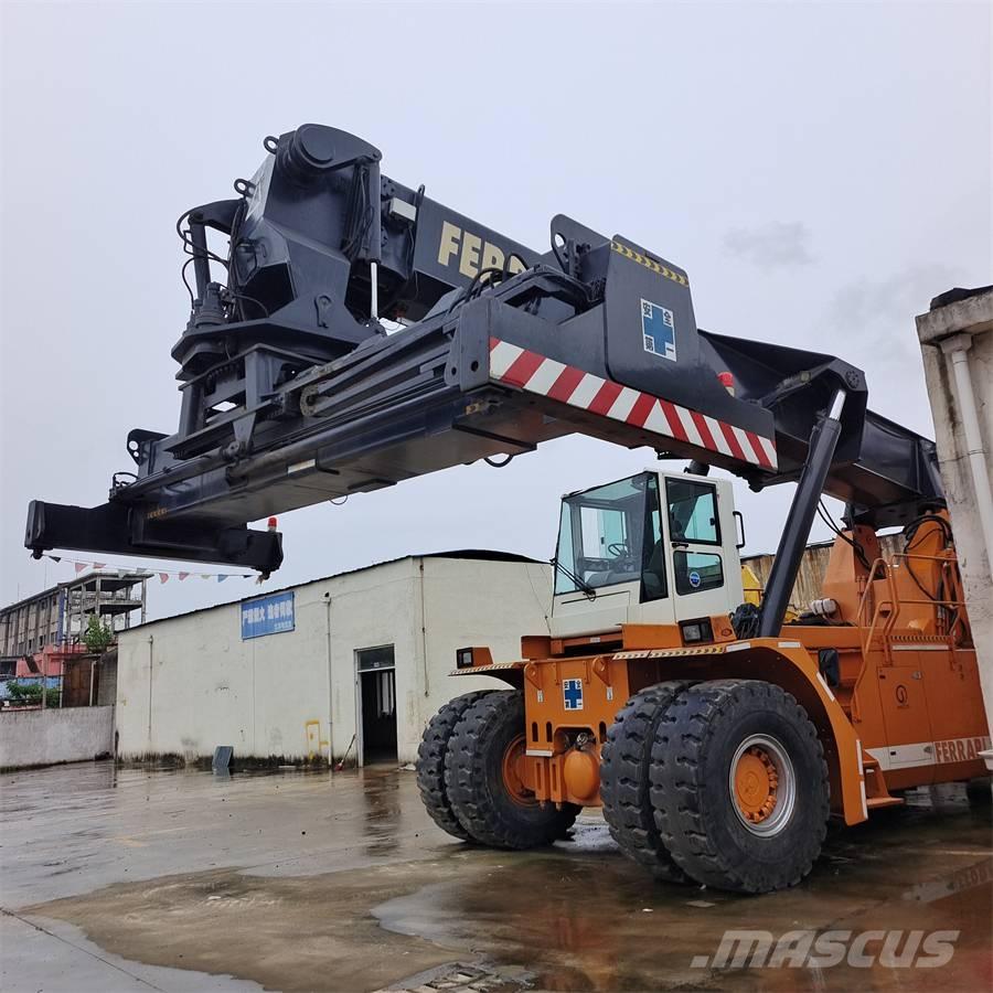 Ferrari 278 Reach stackers