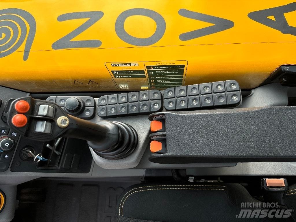 JCB 560-80 AGRI XTRA Telescopic handlers