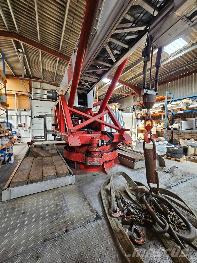 Klaas K28/34 Rough terrain cranes