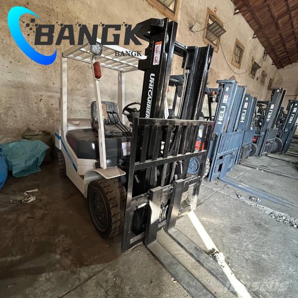 TCM FD 35 Diesel trucks