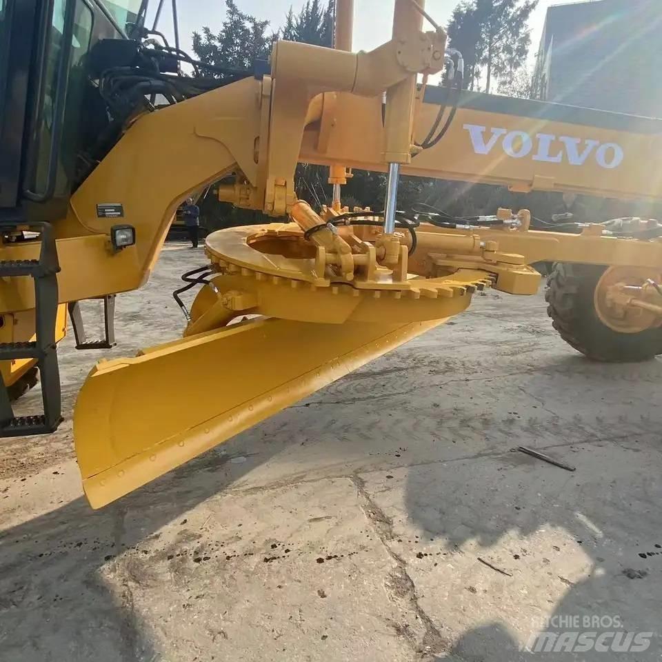 Volvo G740B Graders