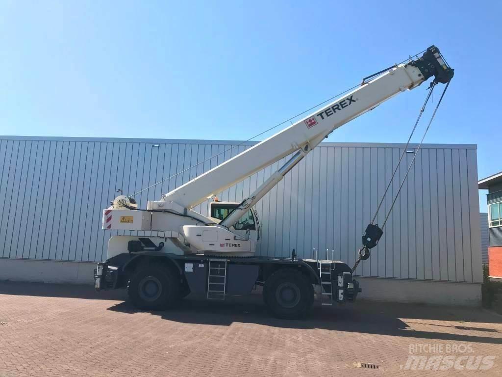 Terex 1075 Rough terrain cranes