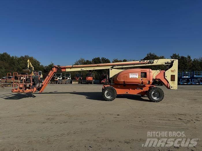 JLG 800AJ Articulated boom lifts