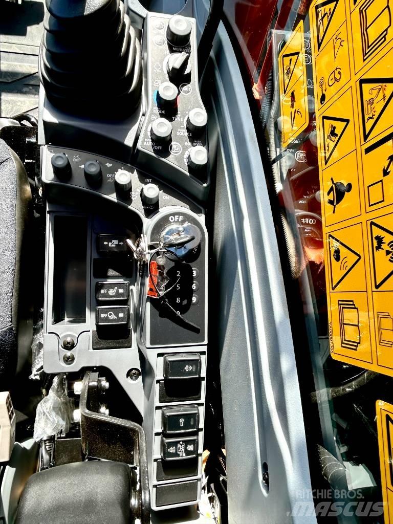 Hitachi ZX130-7 Crawler excavators