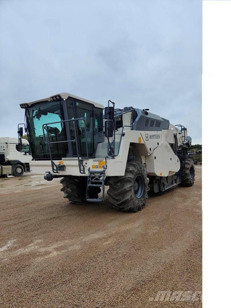 Wirtgen WR 250 I Asphalt recycling