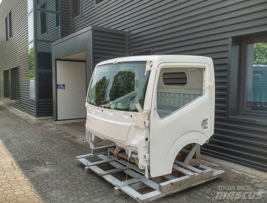 Renault Maxity Cabins and interior