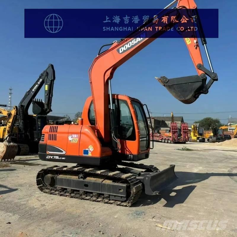 Doosan DX 75 Crawler excavators