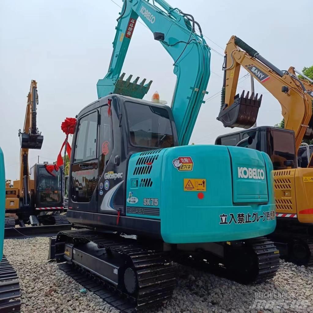 Kobelco SK 75 Crawler excavators