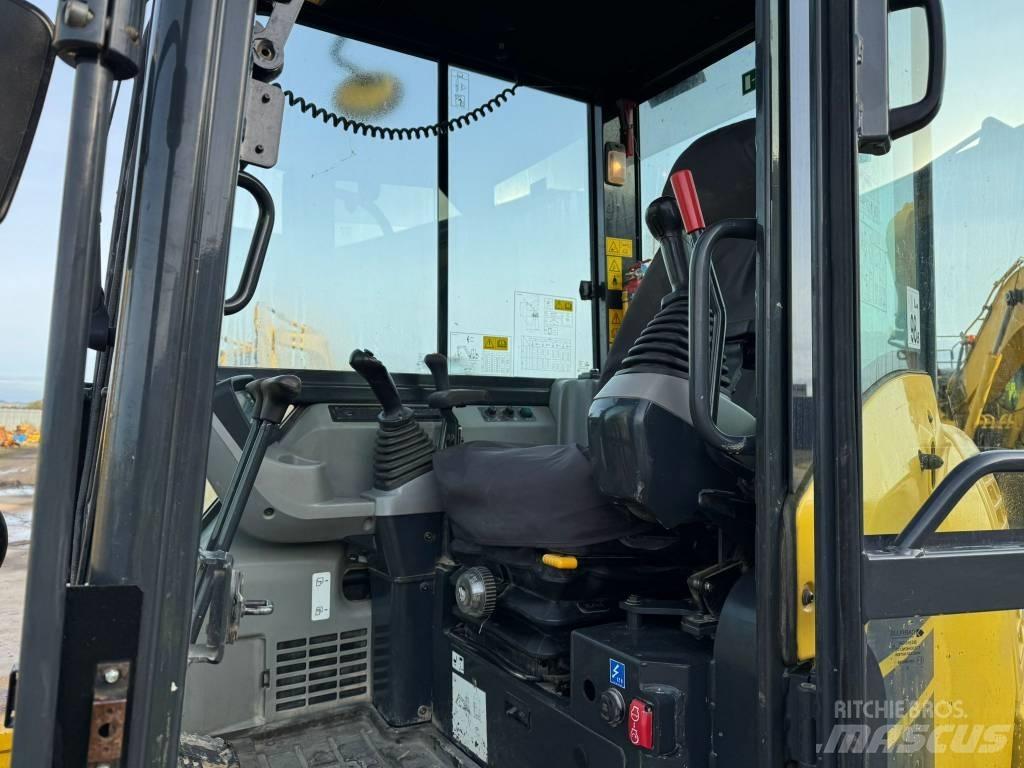 Komatsu PC80MR-5 Mini excavators < 7t (Mini diggers)