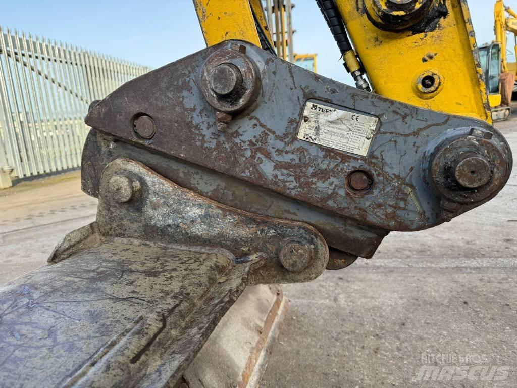 Komatsu PC80MR-5 Mini excavators < 7t (Mini diggers)