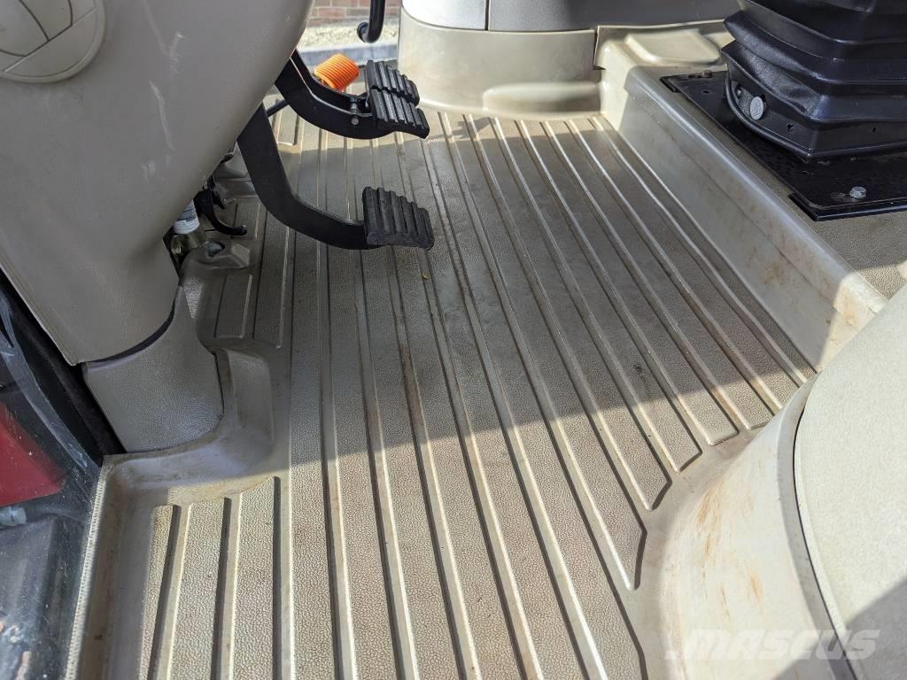 Case IH MXU 100 Tractors