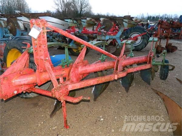 Kverneland 4 Ploughs