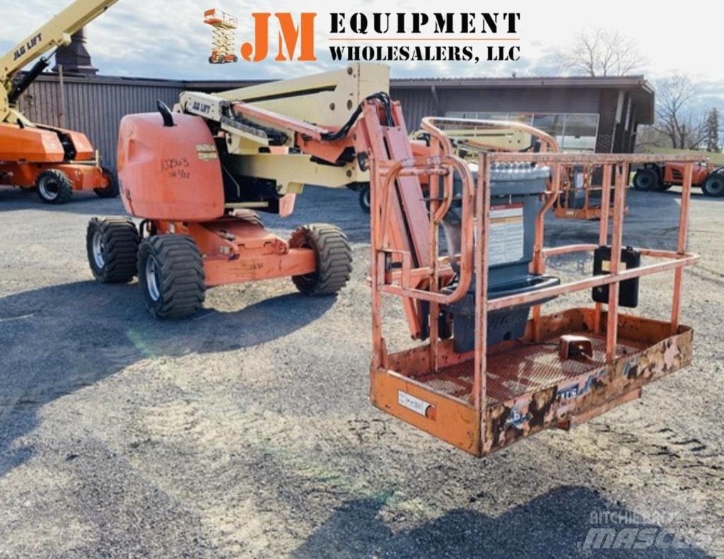 JLG 450 AJ Articulated boom lifts