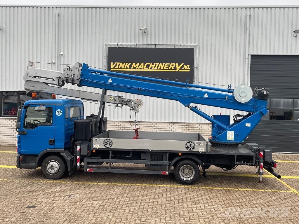Böcker AK 32/1500 All terrain cranes